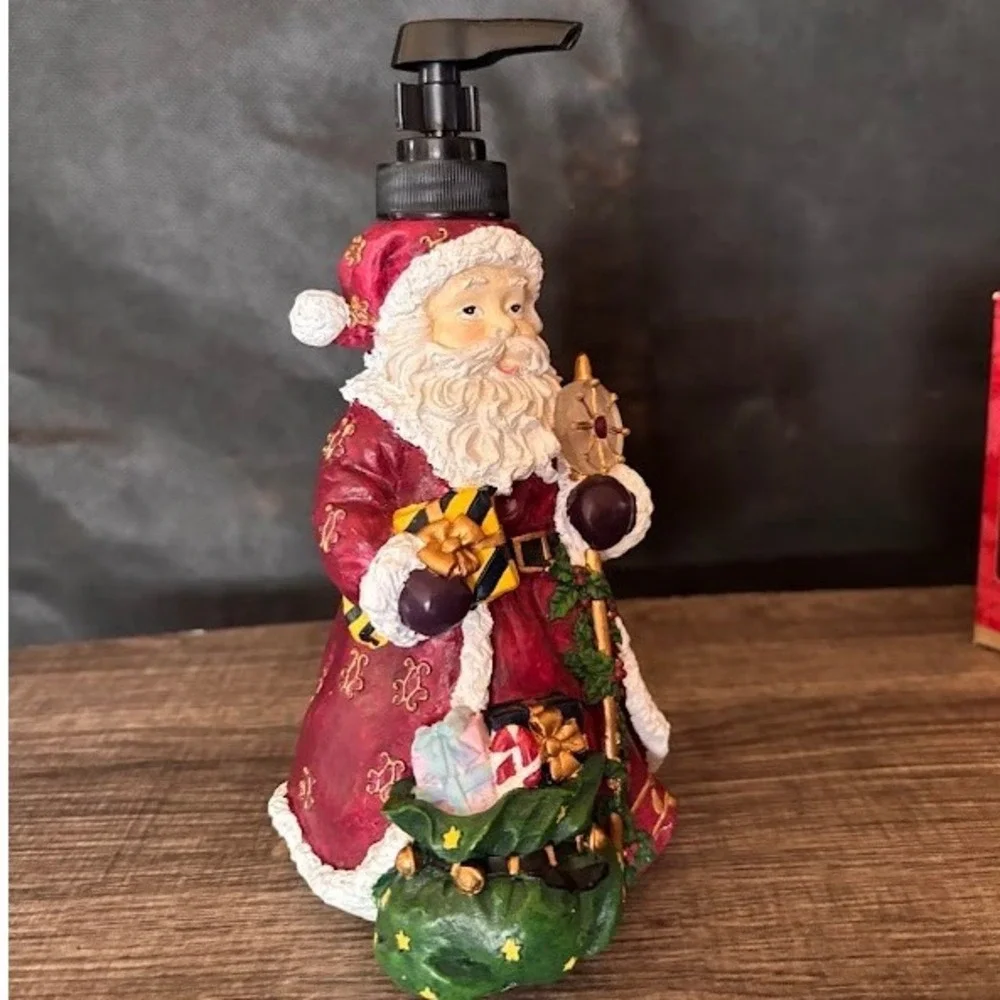 Santa Claus Light Up Soap Dispenser Lotion Pump Holiday Christmas Decor Gift Bag